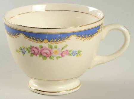 N1474 Footed Cup