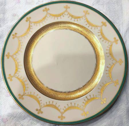 HUT933-Green Dinner Plate