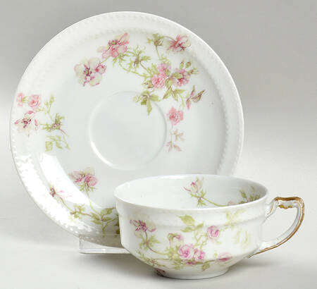 Schleiger 660-4 Flat Cup & Saucer Set