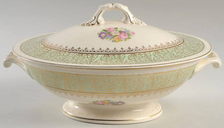G3313 Oval Covered Vegetable