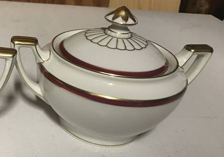 Monterey Sugar Bowl & Lid