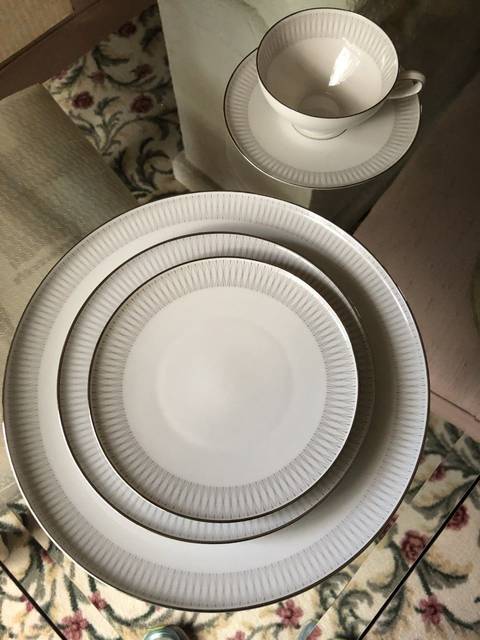 HC1610 Flat Cup & Saucer Set