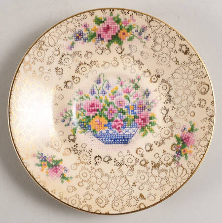 4701 Saucer by Hollinshead & Kirkham