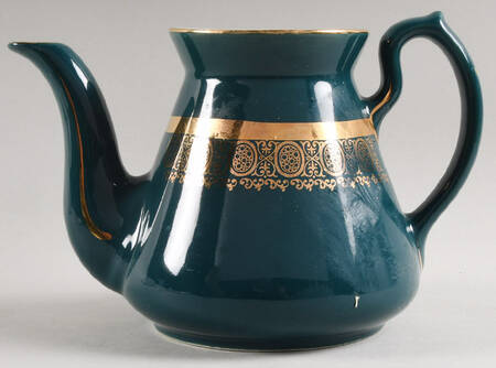 Teapots By Hall (Non-Pattern) Philadelphia Teapot No Lid