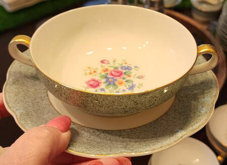 H5109 Footed Cream Soup Bowl & Saucer Set
