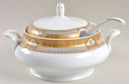 Contessa Tureen & Lid w/Ladle