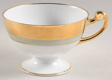 HUT2492 Footed Cup