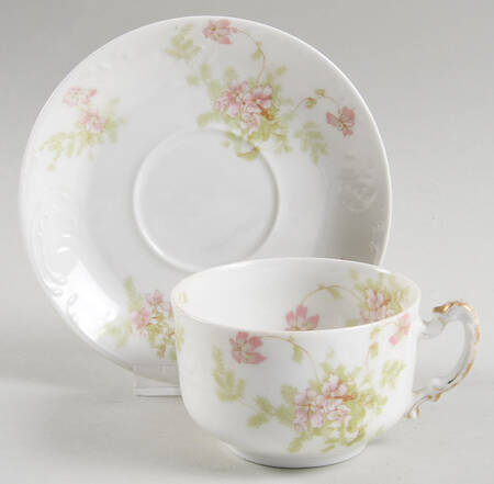 Schleiger 52-18 Flat Cup & Saucer Set