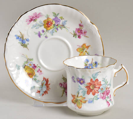 5526 Flat Cup & Saucer Set