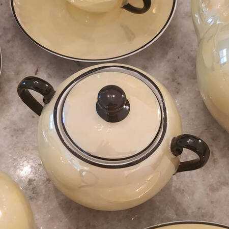 HEJ206 Sugar Bowl & Lid