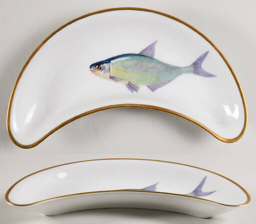 HC1625 Crescent Salad Plate