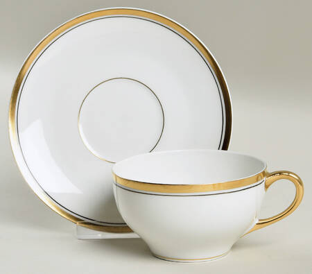 HUT9967 Flat Cup & Saucer Set