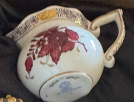 Chinese Bouquet Dark Pink Mini Creamer