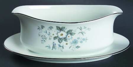 Cambridge Gravy Boat with Attached Underplate