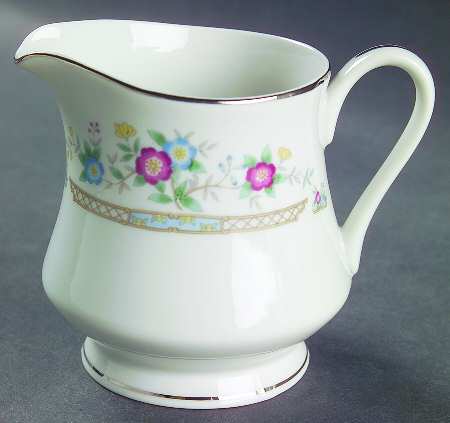 Stratford Creamer