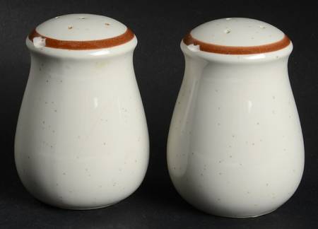 Countryside Salt & Pepper Set