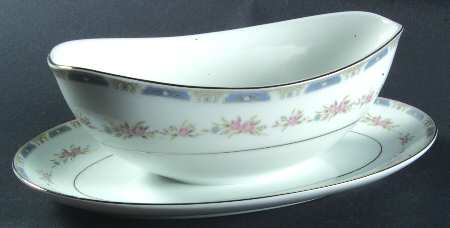 Glenrose Gravy Boat with Attached Underplate