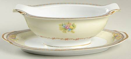 IMP1 Gravy Boat with Attached Underplate