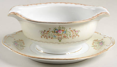 IMP20 Gravy Boat with Attached Underplate