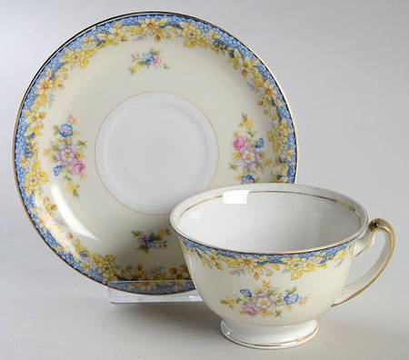IMP27 Footed Cup & Saucer Set