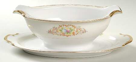 IMP3 Gravy Boat with Attached Underplate