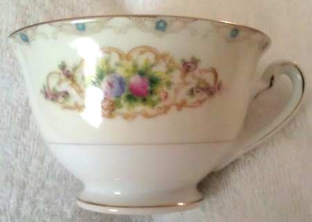 IMP3 Footed Cup