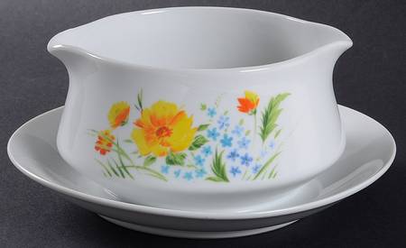 Just Spring Round Gravy Boat/Attached Underplate
