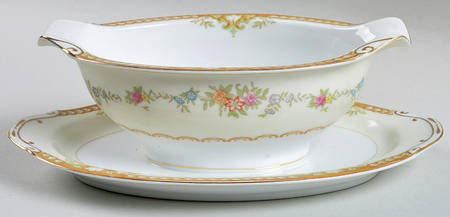 Kuiupo Gravy Boat with Attached Underplate