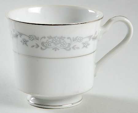 Windsor Footed Cup