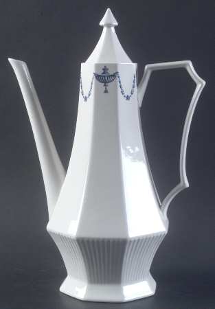 Ash Lawn Coffee Pot & Lid