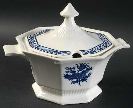Blue Tulip Sauce Boat & Lid