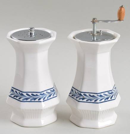 Blue Tulip Salt Mill & Pepper Mill Set