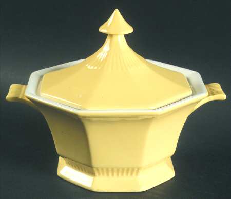 Daffodil  All Yellow Sauce Boat & Lid