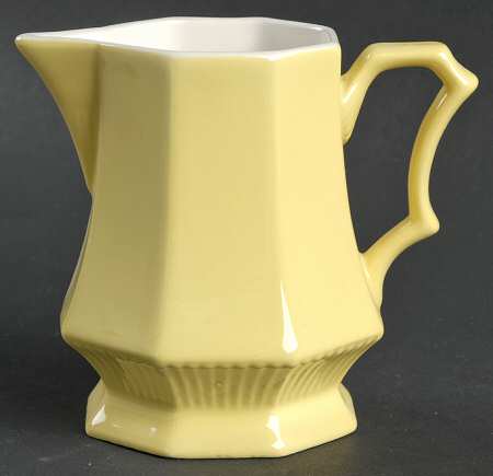 Daffodil  All Yellow Creamer