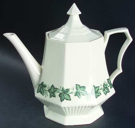 Garland Teapot & Lid