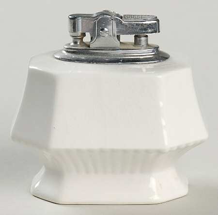 Independence White Cigarette Lighter
