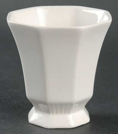Independence White Cigarette Holder