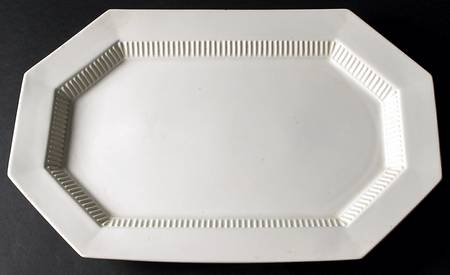 Independence White 20" Oval Serving Platter