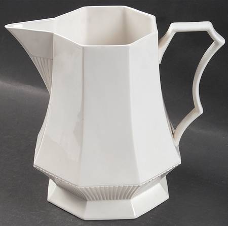 Independence White 24 Oz Pitcher