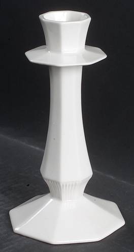 Independence White 7" Candlestick