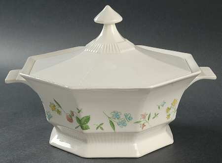 Old Orchard Round Covered Vegetable