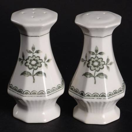 Provincial Flower Salt & Pepper Set