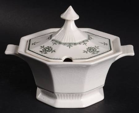 Provincial Flower Sauce Boat & Lid
