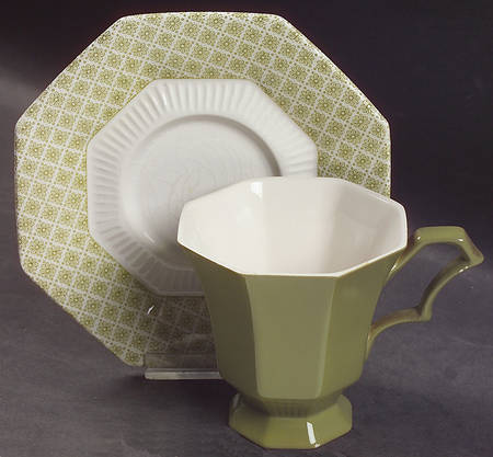 Verdette Footed Cup & Saucer Set