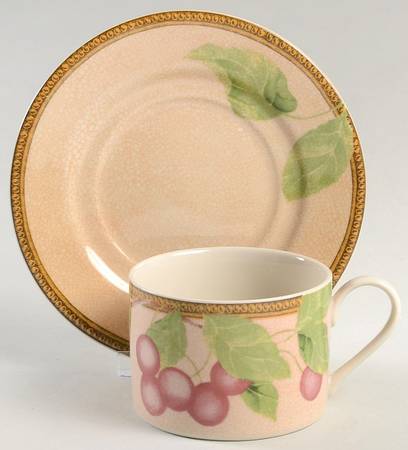 Newbury Flat Cup & Saucer Set