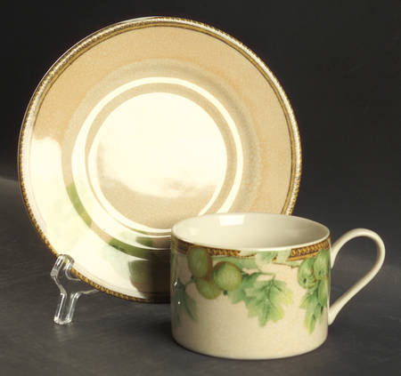 Newbury Flat Cup & Saucer Set