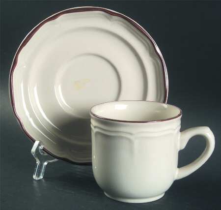 Bita Flat Cup & Saucer Set