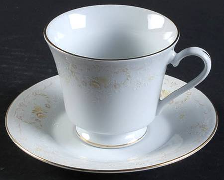 Camelia Footed Cup & Saucer Set