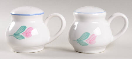 Capri Oversized Salt & Pepper Set by International