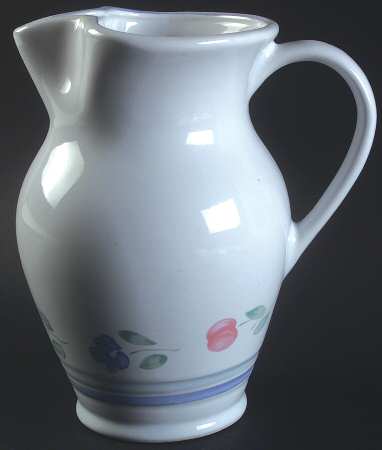 Casabella 56 Oz Pitcher